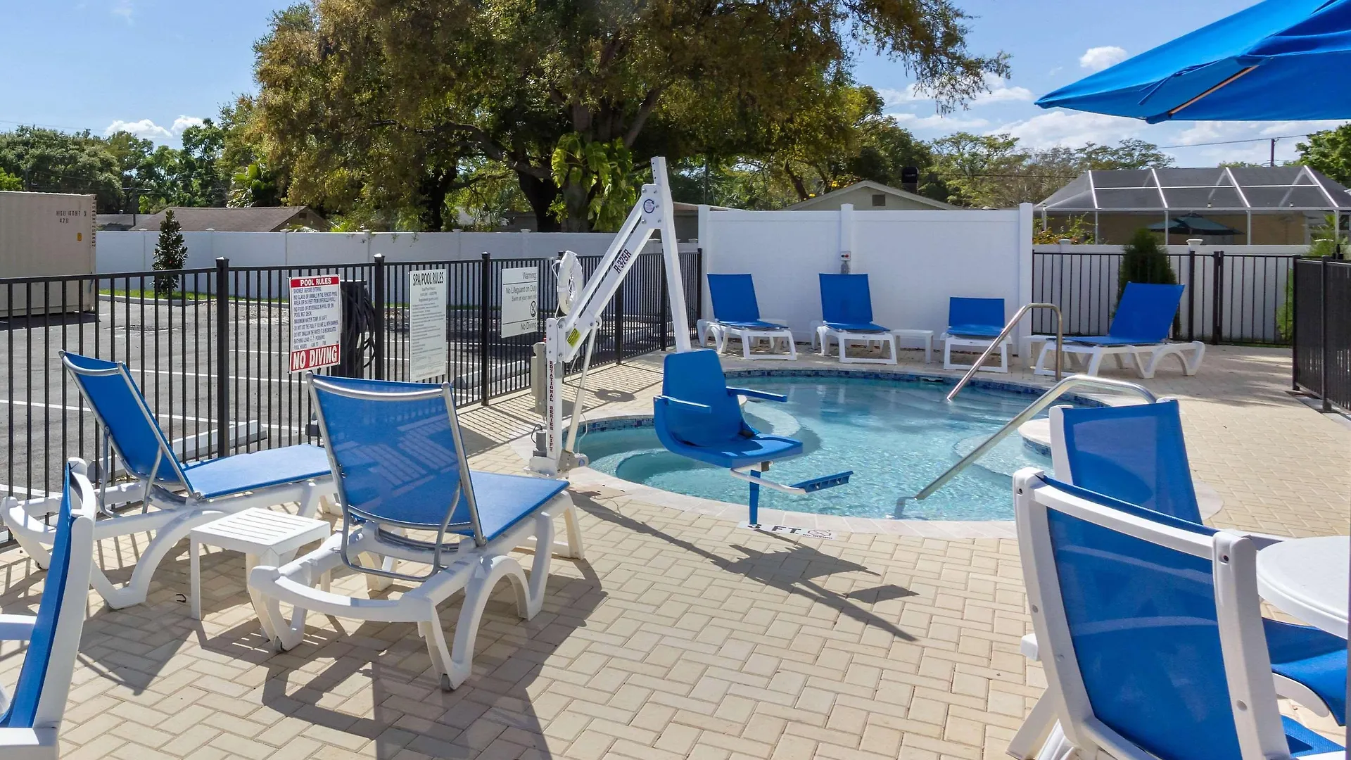 Sleep Inn & Suites Tampa South 2*,